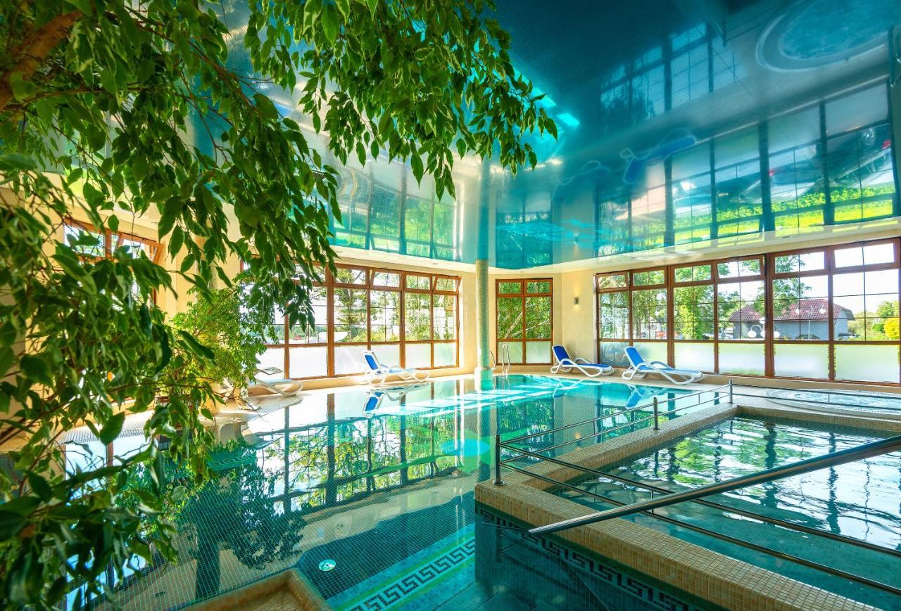 Dworek Morski Spa & Wellness ミエルノ エクステリア 写真