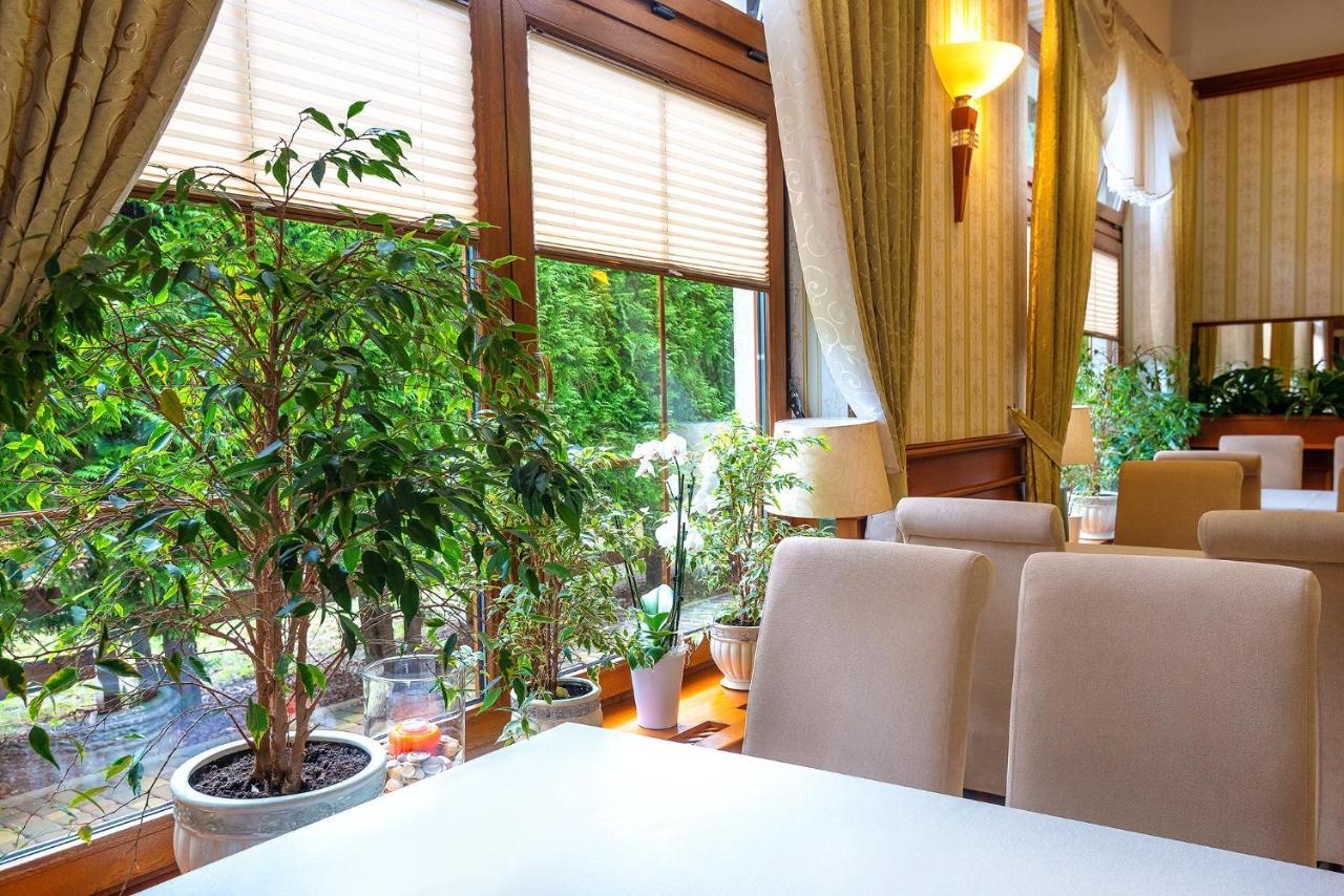Dworek Morski Spa & Wellness ミエルノ エクステリア 写真