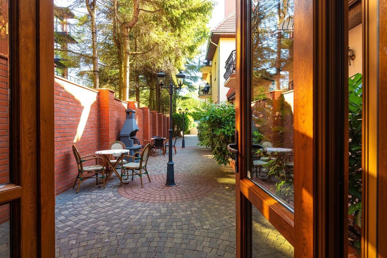 Dworek Morski Spa & Wellness ミエルノ エクステリア 写真