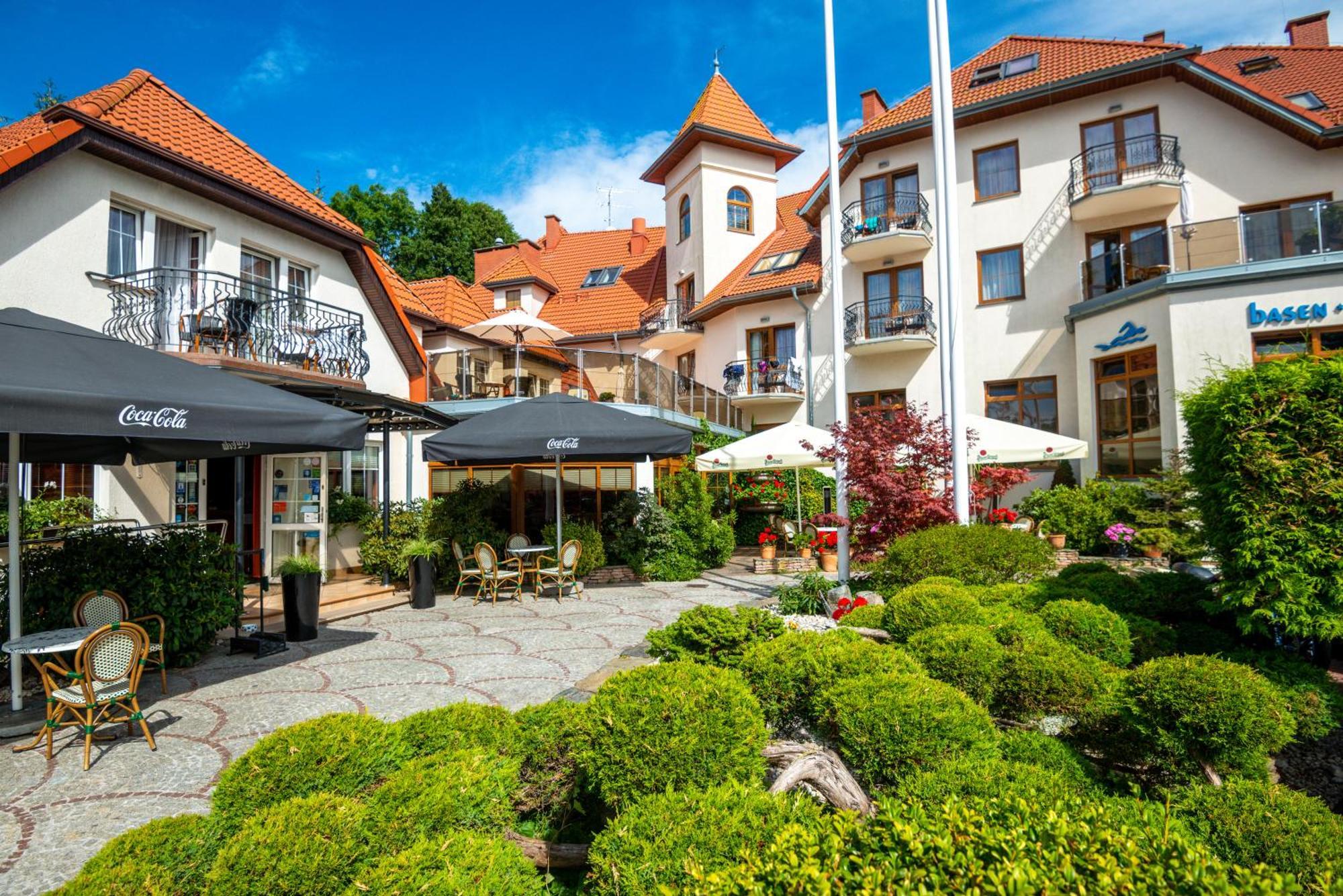 Dworek Morski Spa & Wellness ミエルノ エクステリア 写真