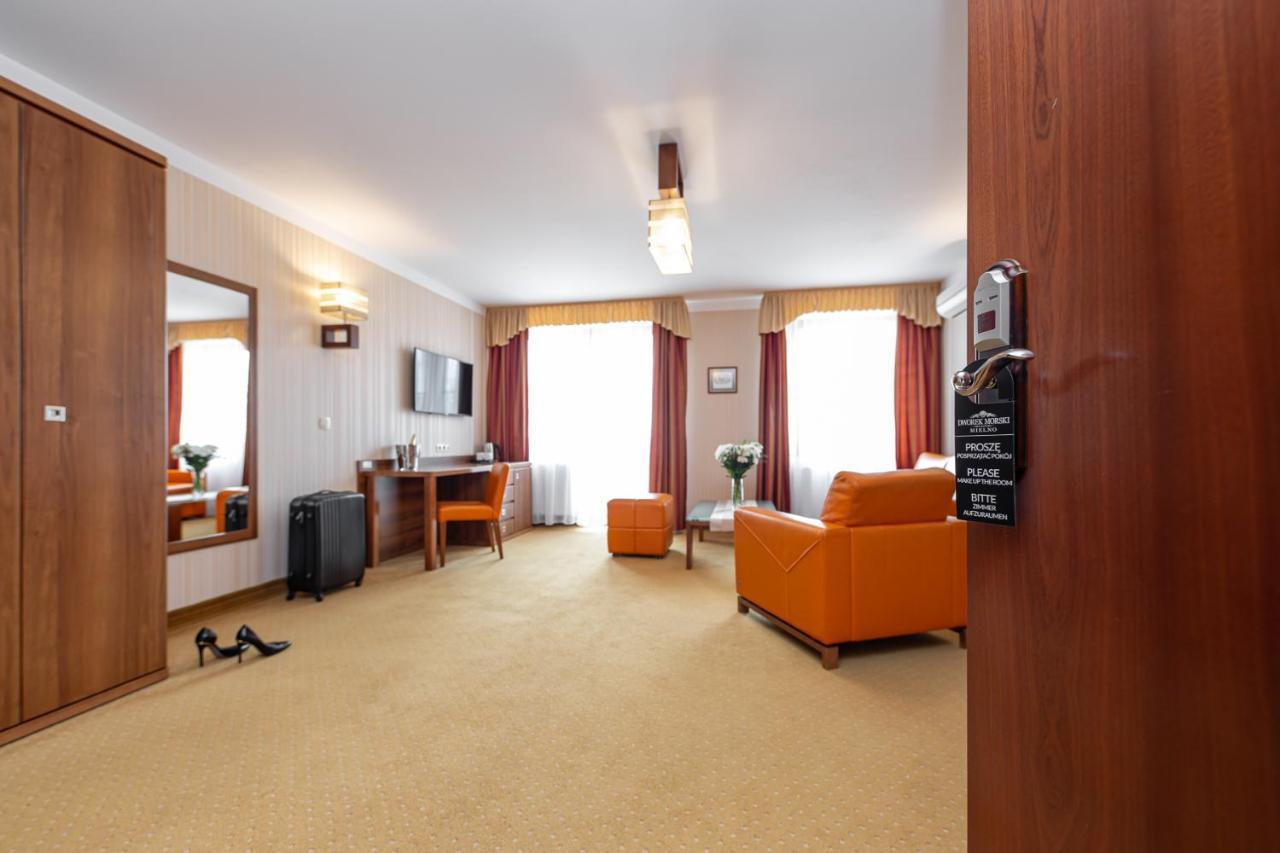 Dworek Morski Spa & Wellness ミエルノ エクステリア 写真