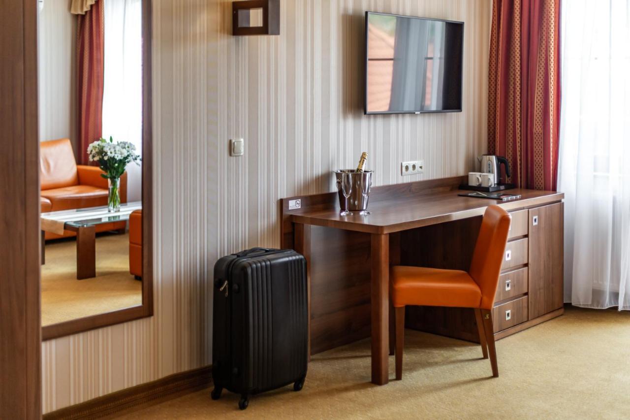 Dworek Morski Spa & Wellness ミエルノ エクステリア 写真